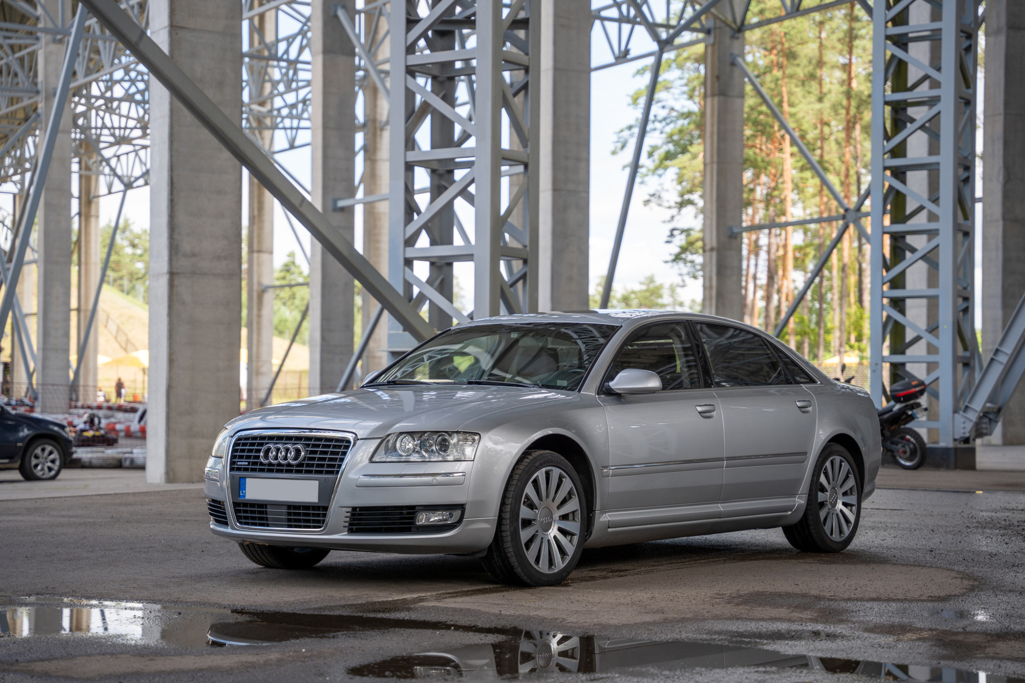 Druskininkų savivaldybės administracija elektroniniame viešame prekių aukcione parduoda lengvąjį automobilį Audi A8